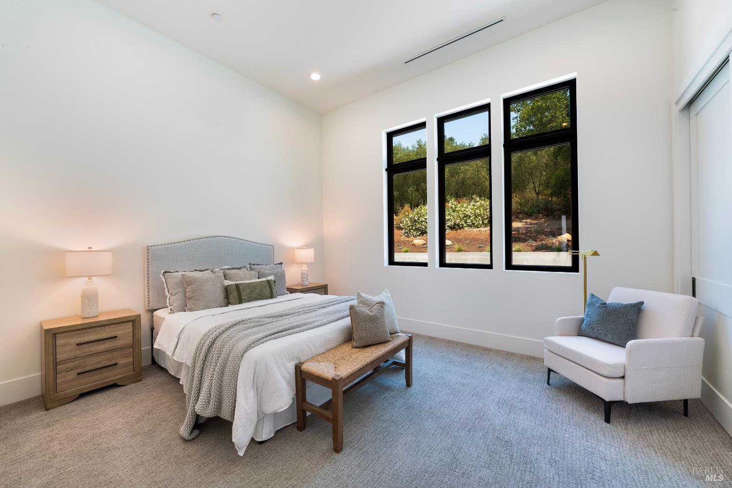 Detail Gallery Image 52 of 99 For 5925 Crystal Dr, Santa Rosa,  CA 95404 - 4 Beds | 4/1 Baths