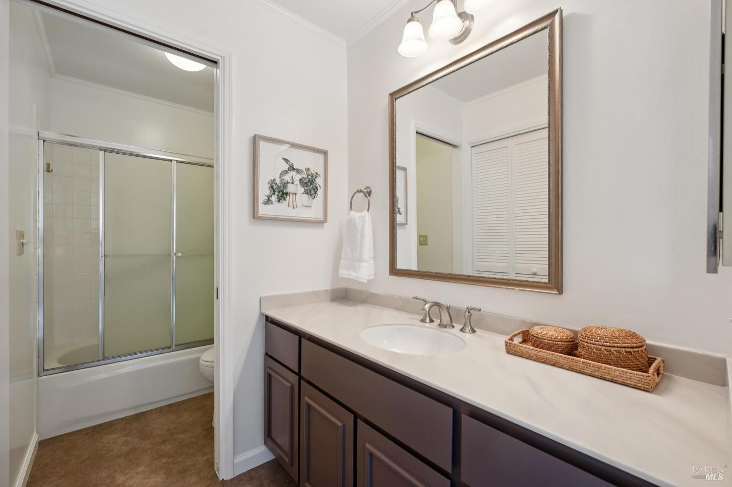 Detail Gallery Image 32 of 53 For 18 Eagle Gap Rd, Novato,  CA 94949 - 4 Beds | 2/1 Baths