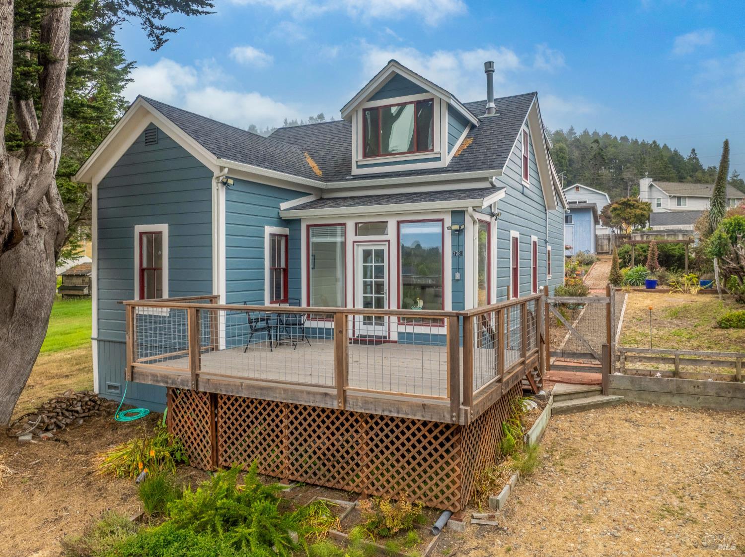 Detail Gallery Image 1 of 42 For 3781 N Highway 1 Unkn, Albion,  CA 95410 - 4 Beds | 2 Baths