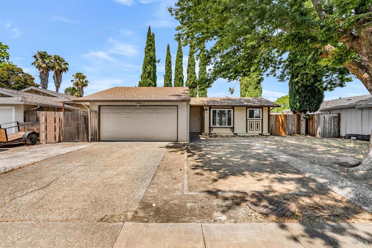 Detail Gallery Image 1 of 47 For 1607 California Dr, Vacaville,  CA 95687 - 3 Beds | 2 Baths