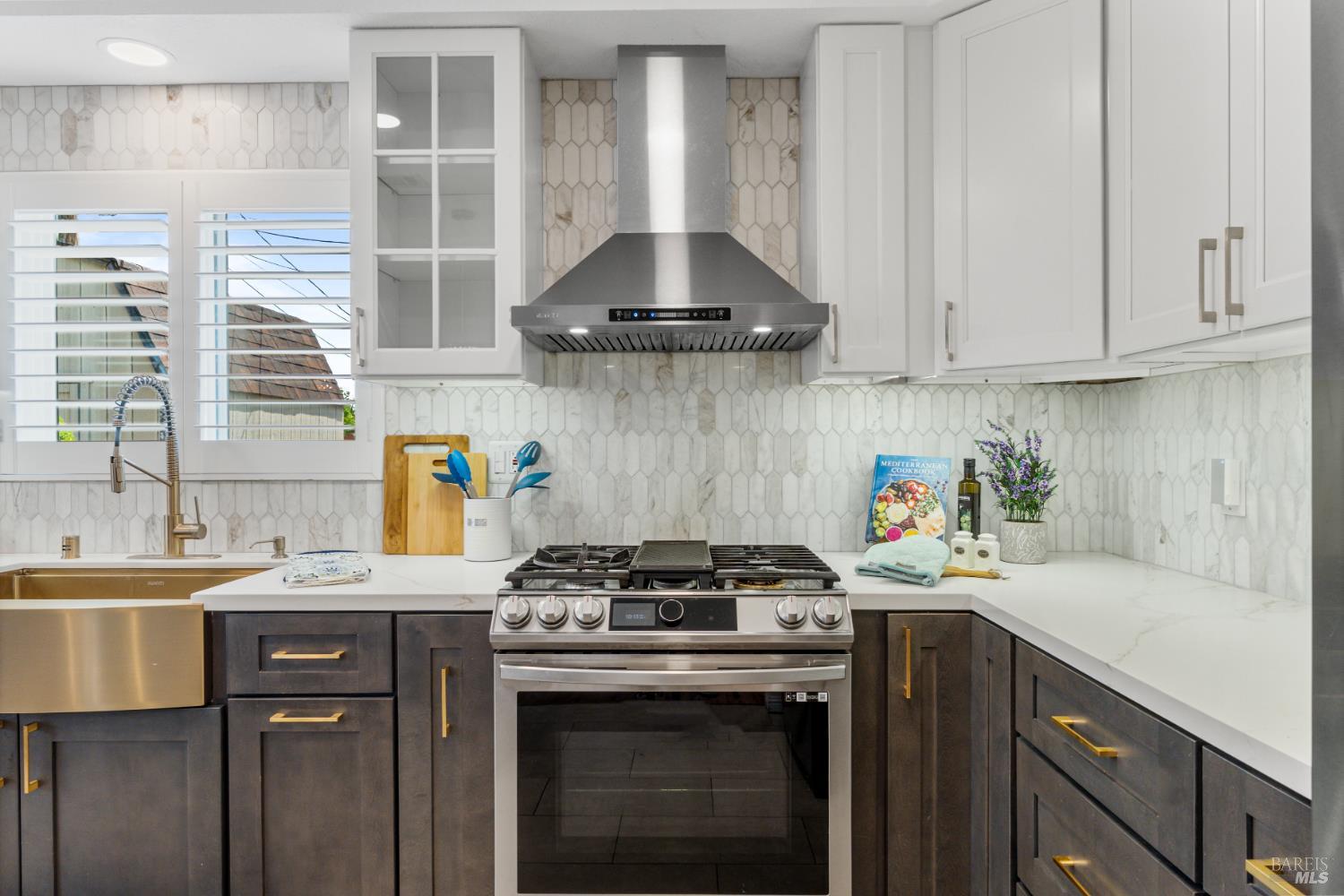 Detail Gallery Image 4 of 24 For 115 Myrtle St, Vacaville,  CA 95688 - 3 Beds | 1 Baths