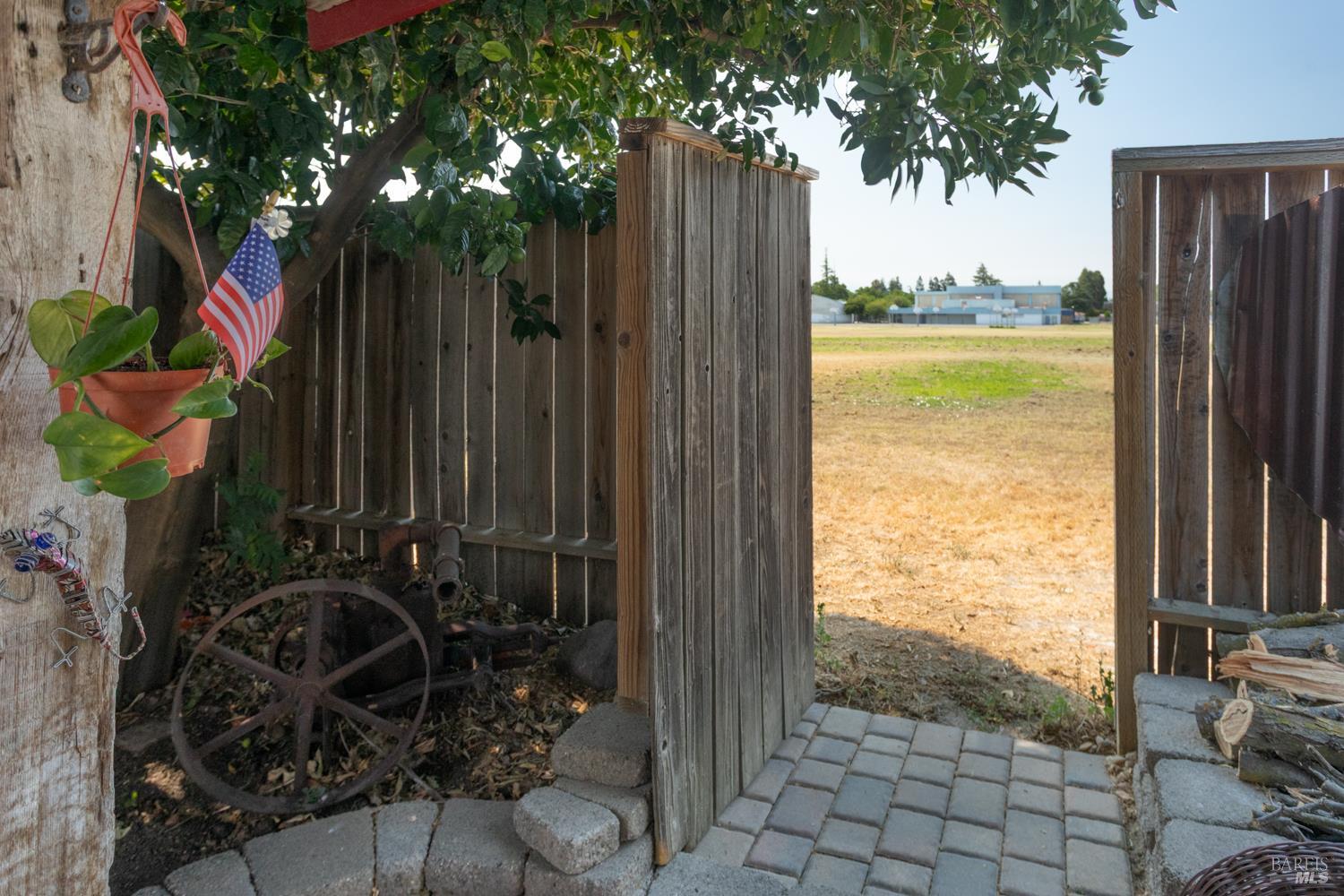 Detail Gallery Image 42 of 67 For 1025 Woodvale Dr, Dixon,  CA 95620 - 4 Beds | 2 Baths