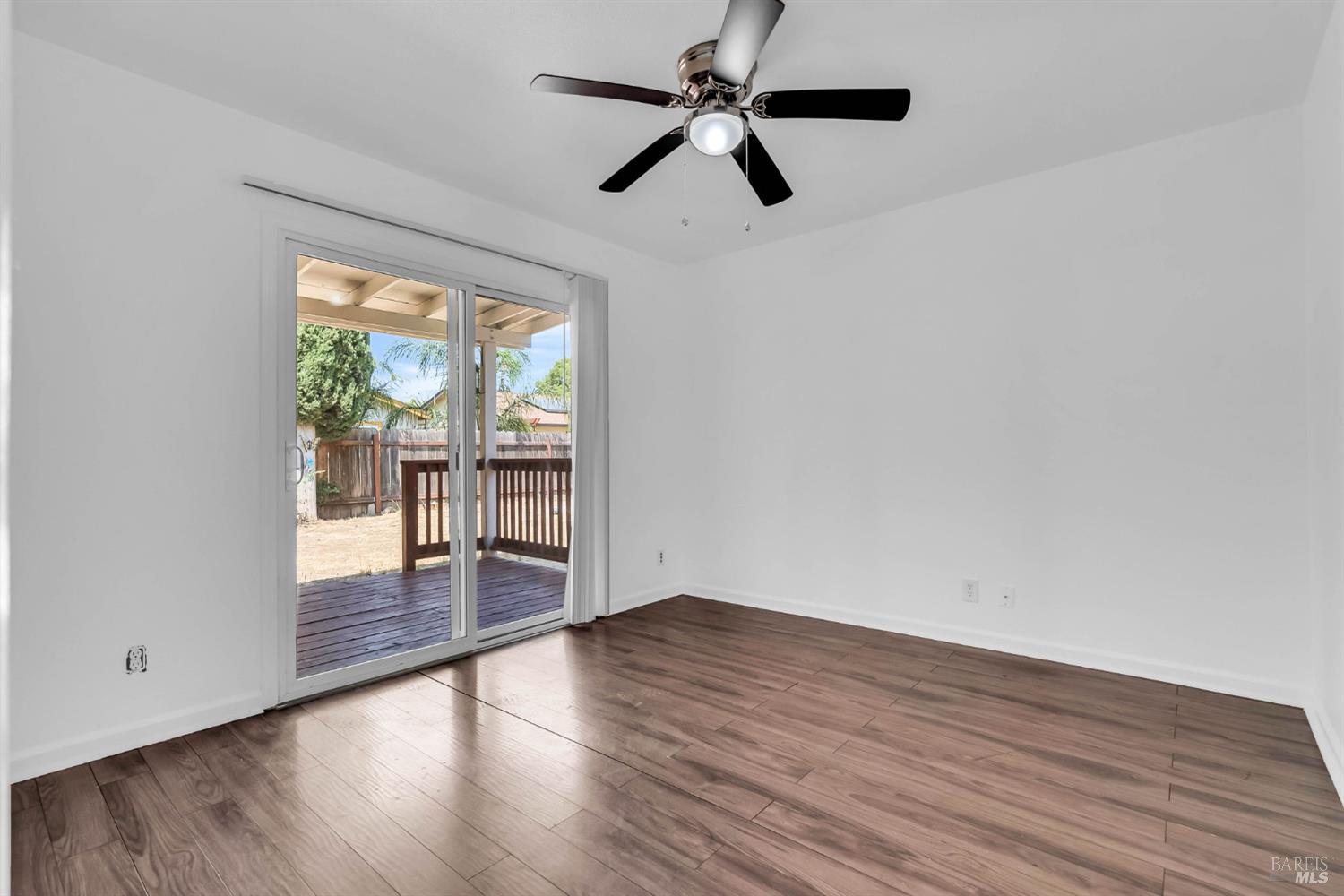 Detail Gallery Image 23 of 47 For 1607 California Dr, Vacaville,  CA 95687 - 3 Beds | 2 Baths