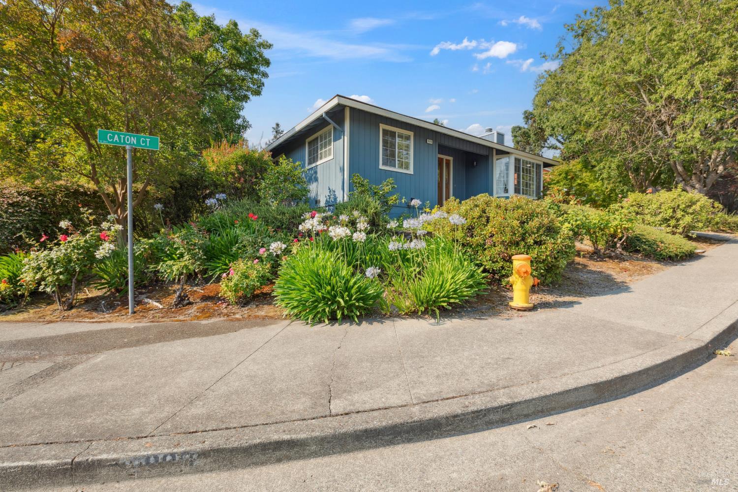 Detail Gallery Image 4 of 43 For 900 Caton Ct, Sonoma,  CA 95476 - 3 Beds | 2 Baths