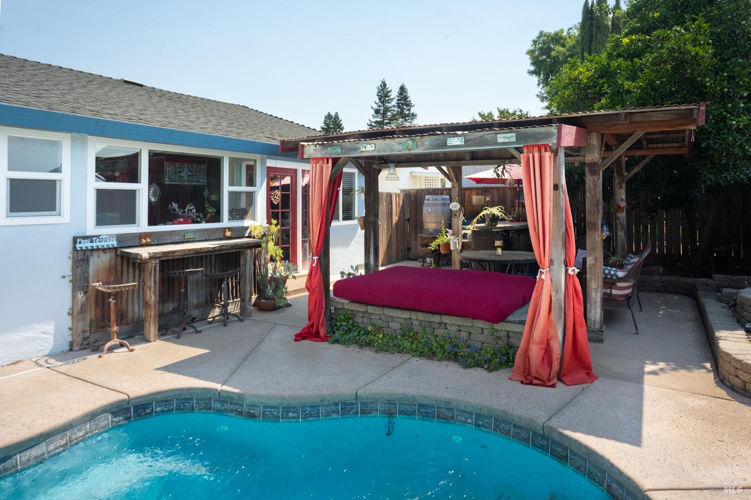 Detail Gallery Image 35 of 67 For 1025 Woodvale Dr, Dixon,  CA 95620 - 4 Beds | 2 Baths
