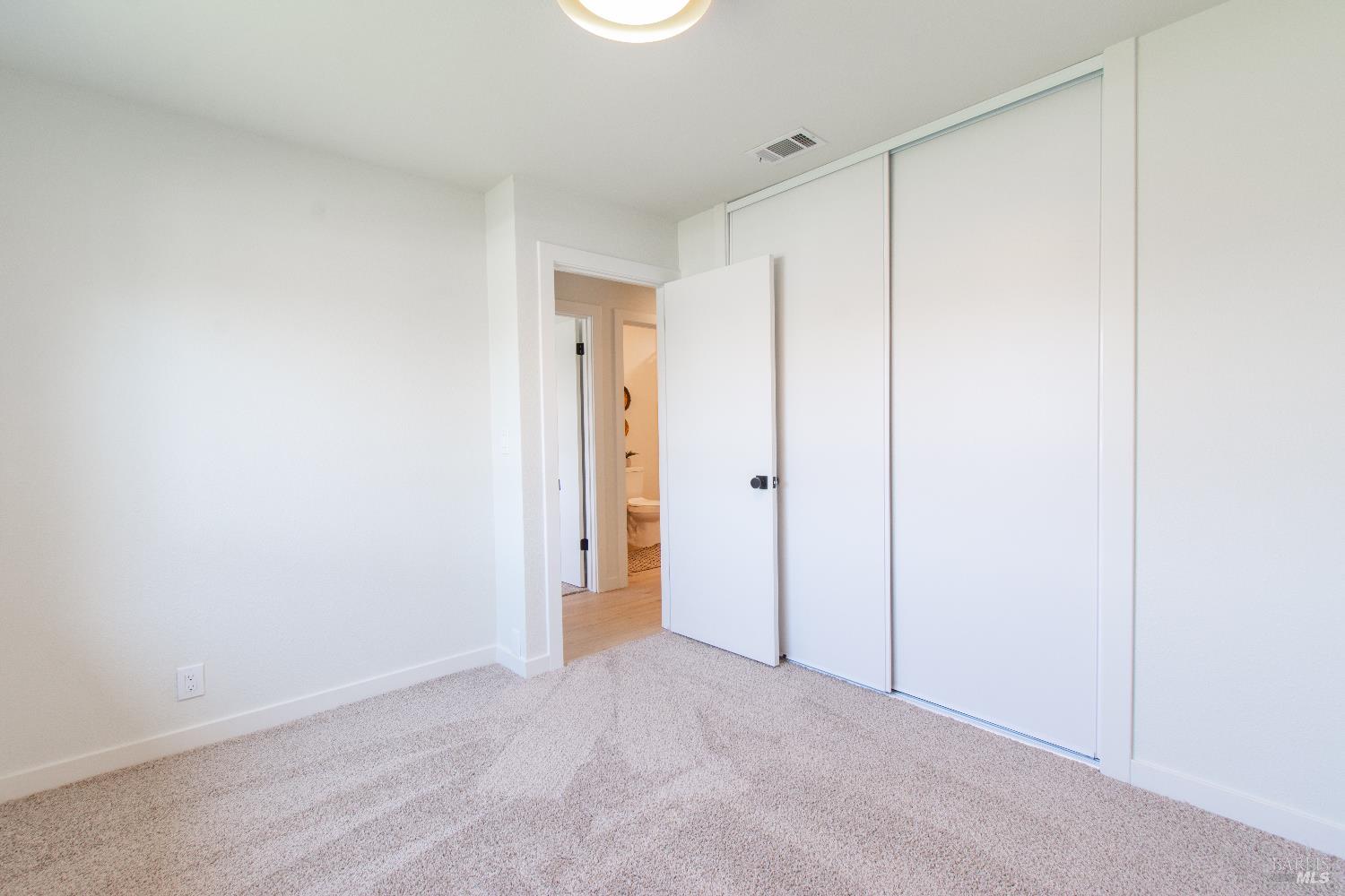Detail Gallery Image 10 of 34 For 224 Columbus Dr, Fairfield,  CA 94533 - 3 Beds | 2 Baths