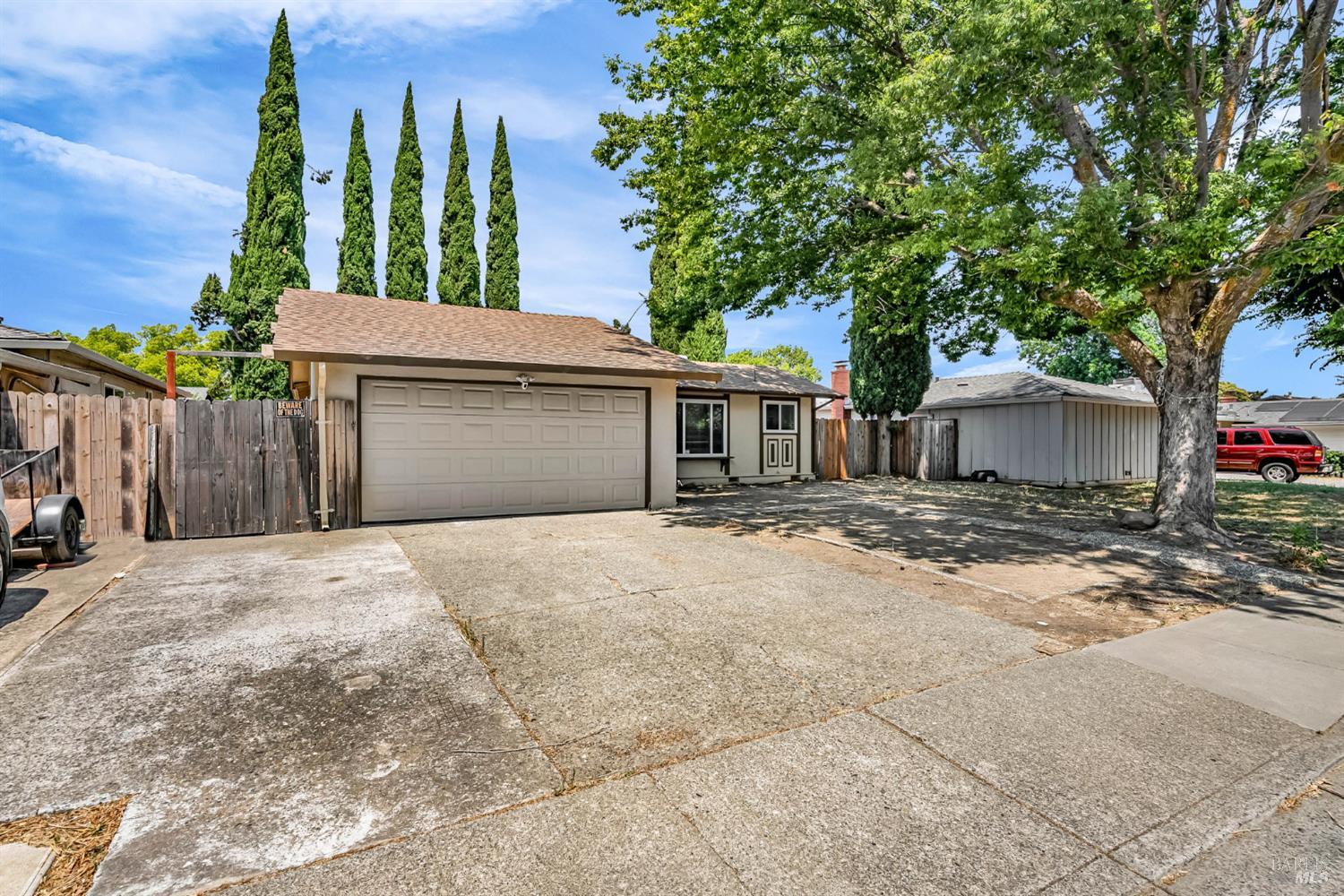 Detail Gallery Image 3 of 47 For 1607 California Dr, Vacaville,  CA 95687 - 3 Beds | 2 Baths