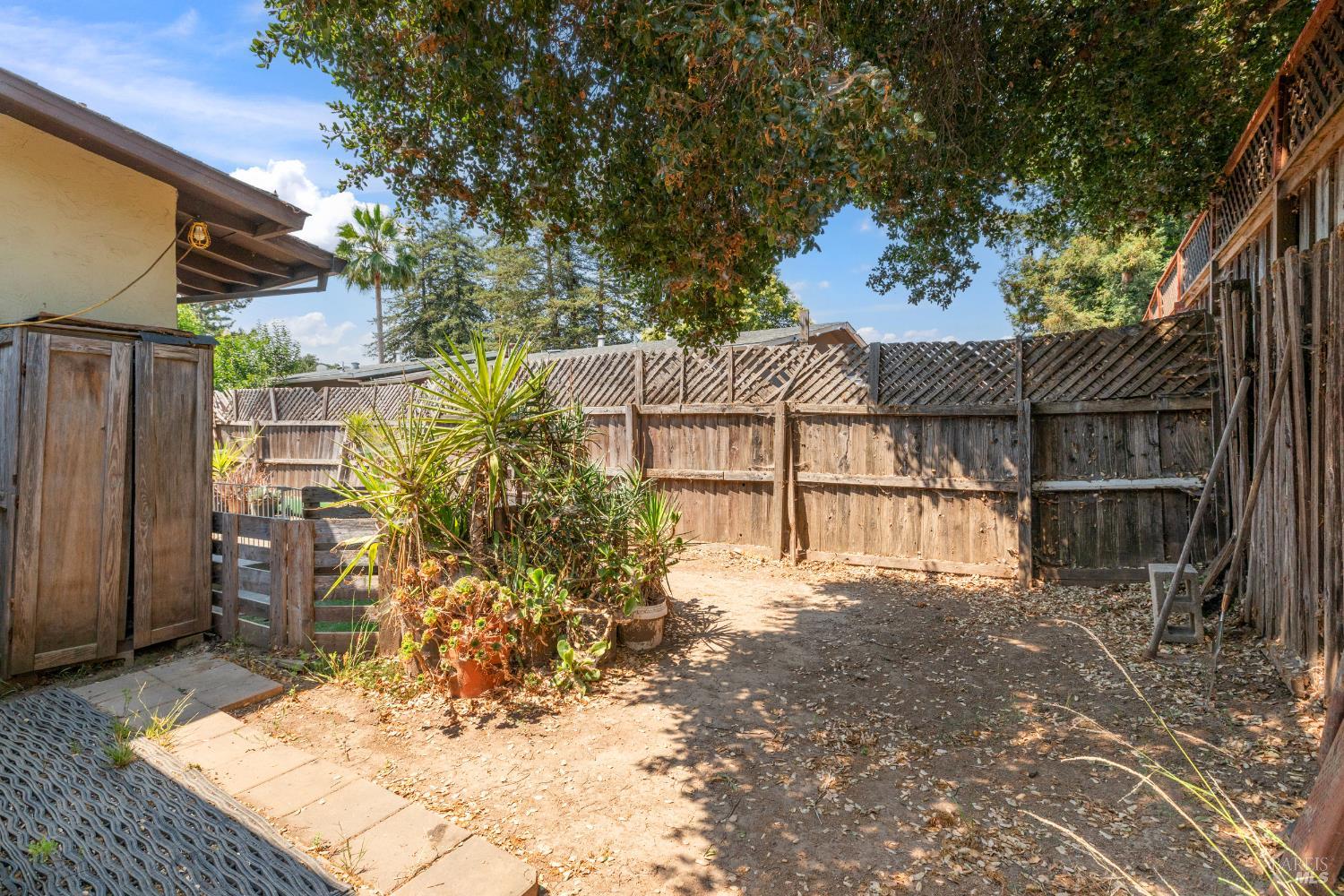 Detail Gallery Image 27 of 41 For 147 Buena Vida Ct, Sonoma,  CA 95476 - – Beds | – Baths