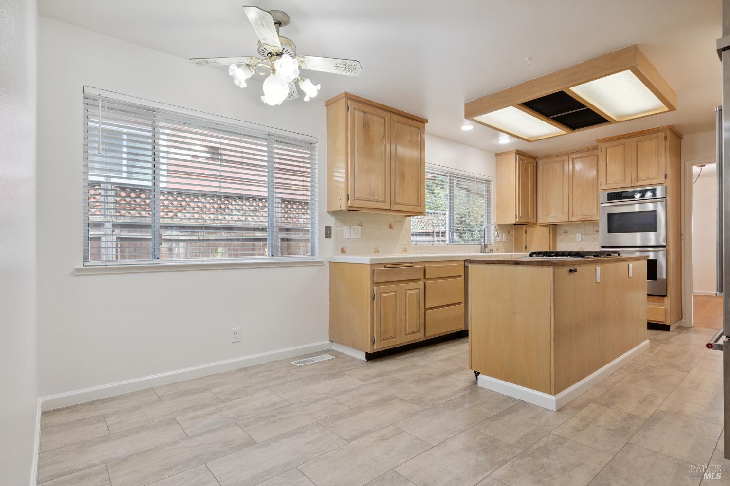 Detail Gallery Image 29 of 43 For 900 Caton Ct, Sonoma,  CA 95476 - 3 Beds | 2 Baths