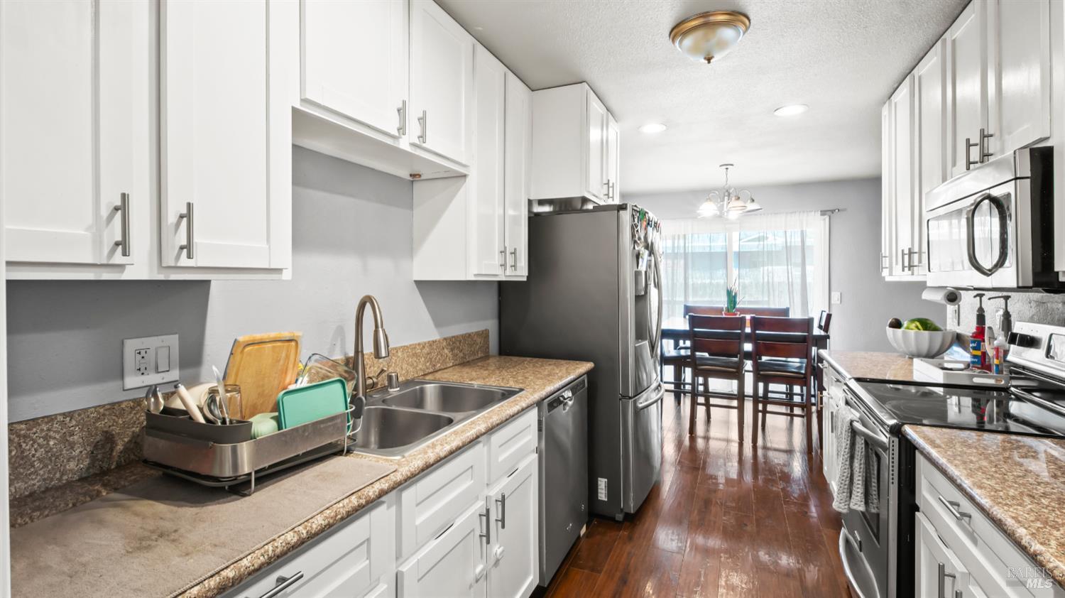Detail Gallery Image 15 of 45 For 713 San Remo St, Fairfield,  CA 94533 - 4 Beds | 2 Baths