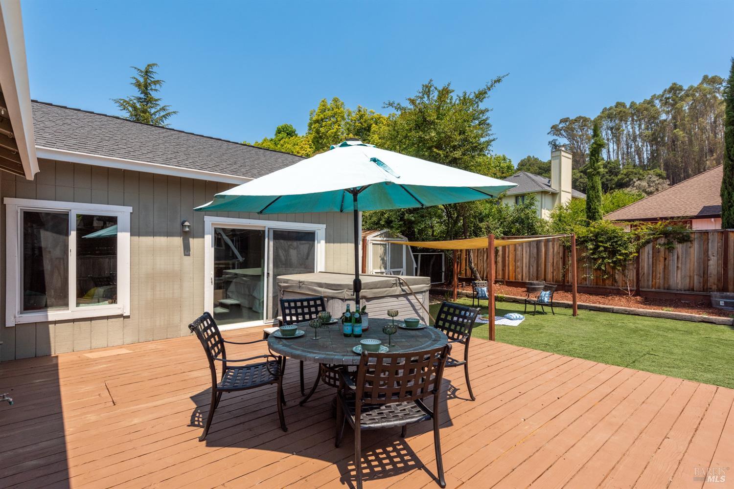 Detail Gallery Image 19 of 26 For 5330 Arnica Way, Santa Rosa,  CA 95403 - 4 Beds | 2 Baths