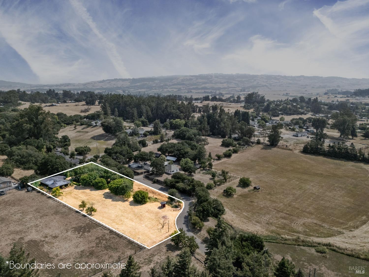 Detail Gallery Image 34 of 44 For 249 Orchard Ln, Penngrove,  CA 94951 - 3 Beds | 2 Baths