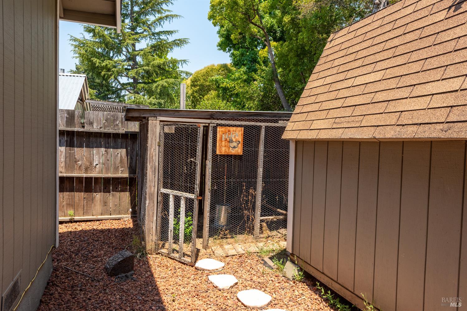 Detail Gallery Image 25 of 26 For 5330 Arnica Way, Santa Rosa,  CA 95403 - 4 Beds | 2 Baths