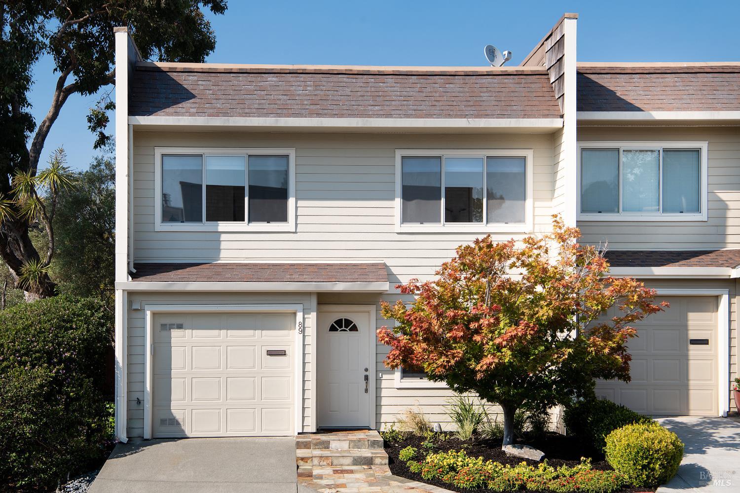 Detail Gallery Image 2 of 67 For 89 Mariner Green Dr, Corte Madera,  CA 94925 - 4 Beds | 2/1 Baths
