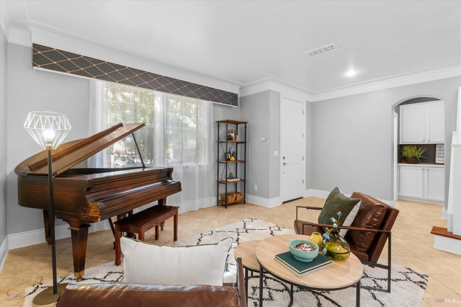Detail Gallery Image 6 of 34 For 621 Greentree Cir, Fairfield,  CA 94534 - 3 Beds | 2/1 Baths