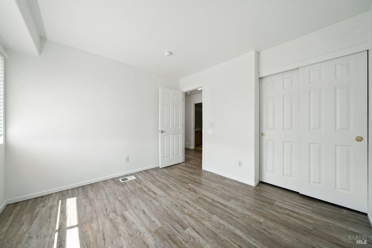 Detail Gallery Image 17 of 22 For 2335 Turquoise Way, Santa Rosa,  CA 95404 - 4 Beds | 2/1 Baths