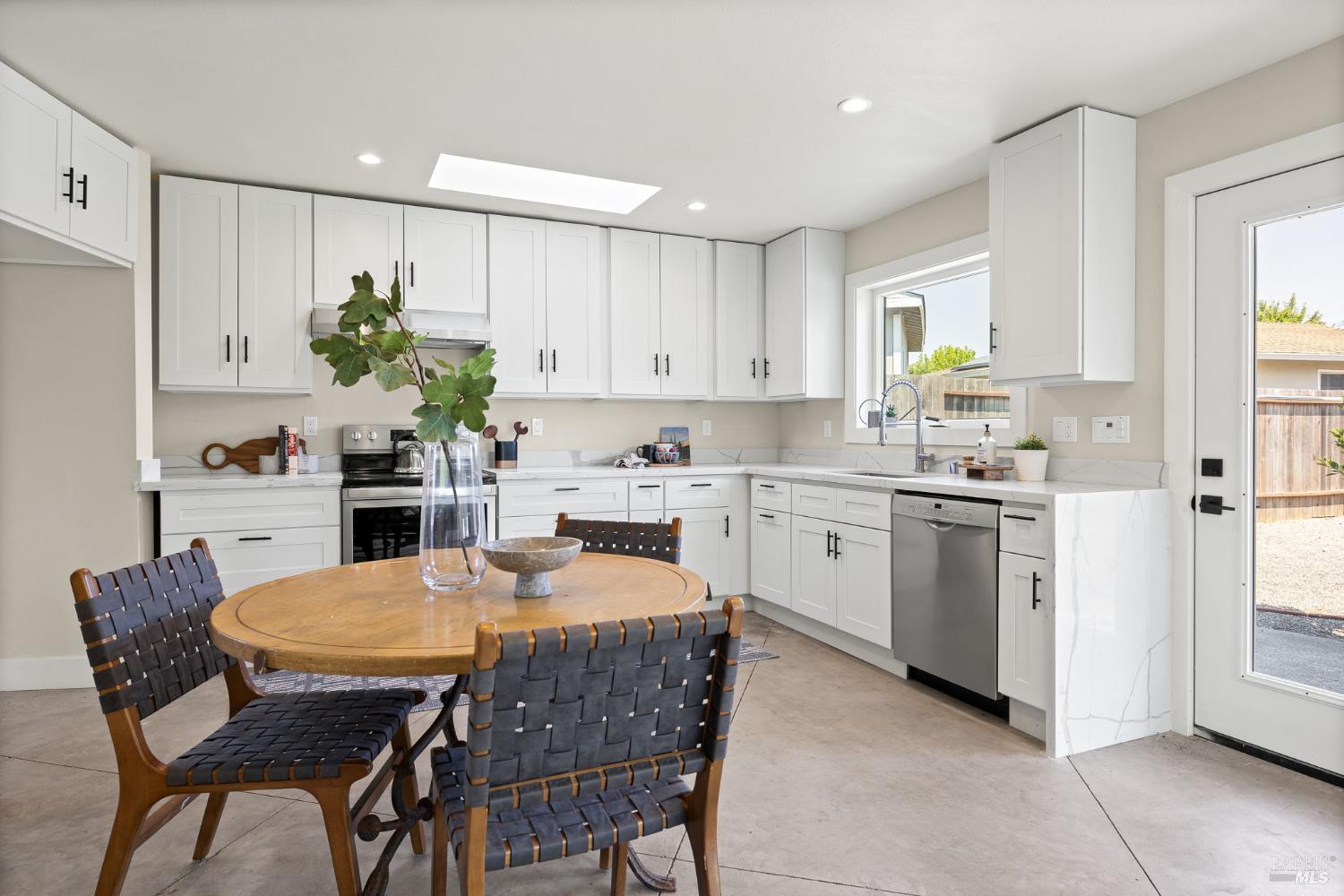 Detail Gallery Image 36 of 47 For 3637 Evergreen Ct, Napa,  CA 94558 - 4 Beds | 1/1 Baths