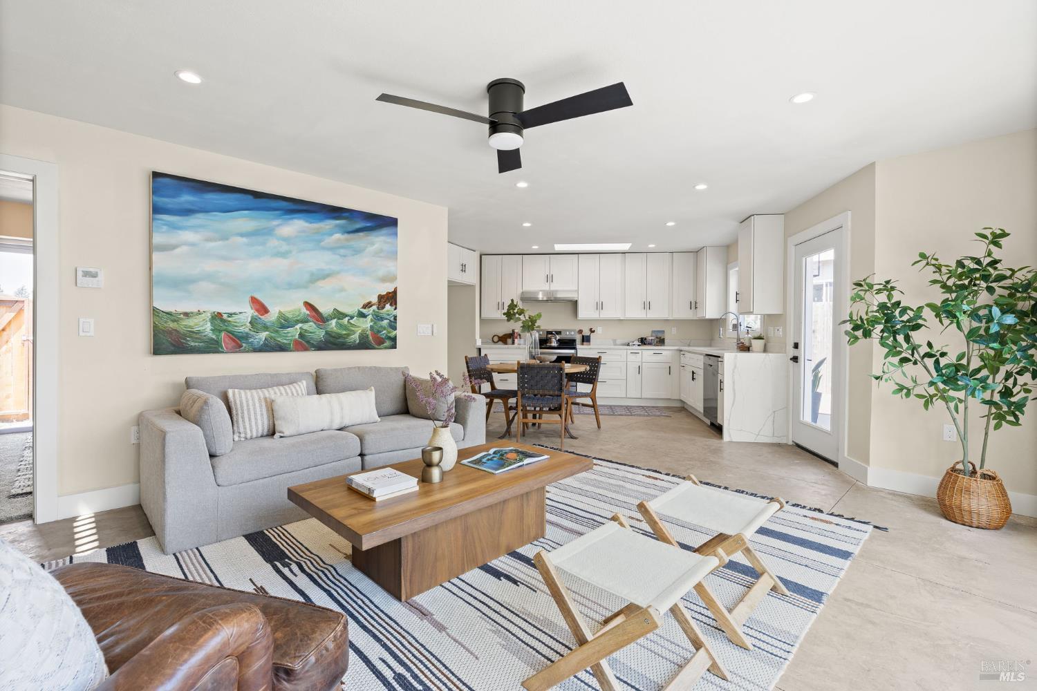 Detail Gallery Image 34 of 47 For 3637 Evergreen Ct, Napa,  CA 94558 - 4 Beds | 1/1 Baths