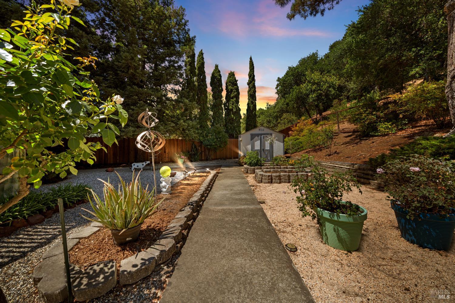 Detail Gallery Image 31 of 52 For 124 Hydrangea Ct, Vallejo,  CA 94591 - 4 Beds | 2/1 Baths
