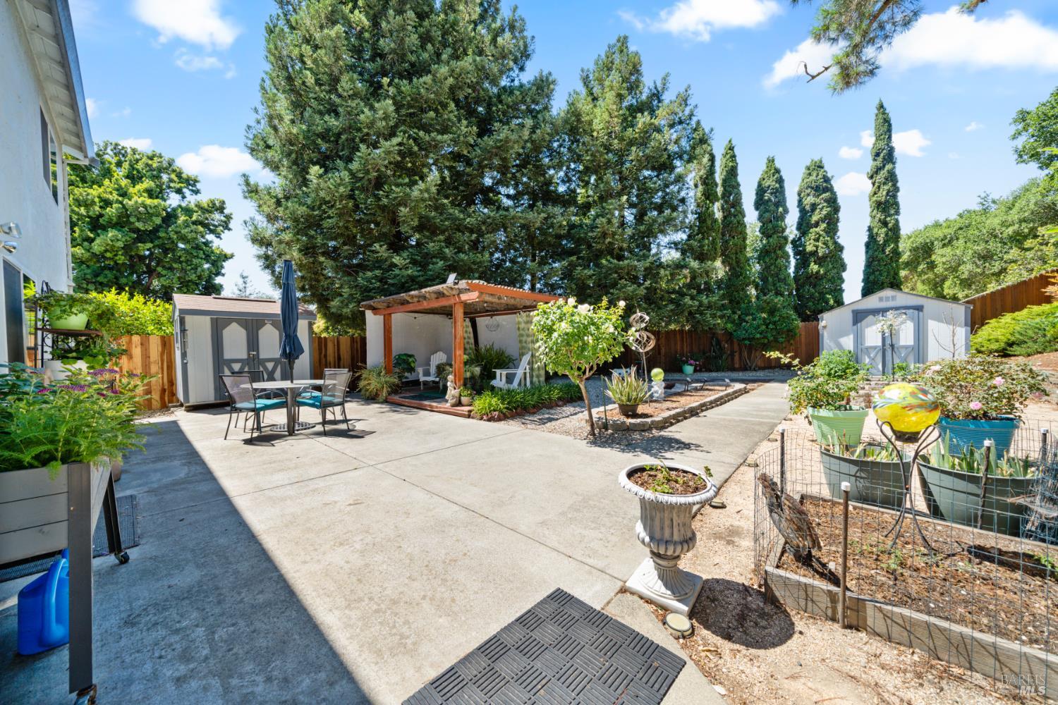 Detail Gallery Image 37 of 52 For 124 Hydrangea Ct, Vallejo,  CA 94591 - 4 Beds | 2/1 Baths