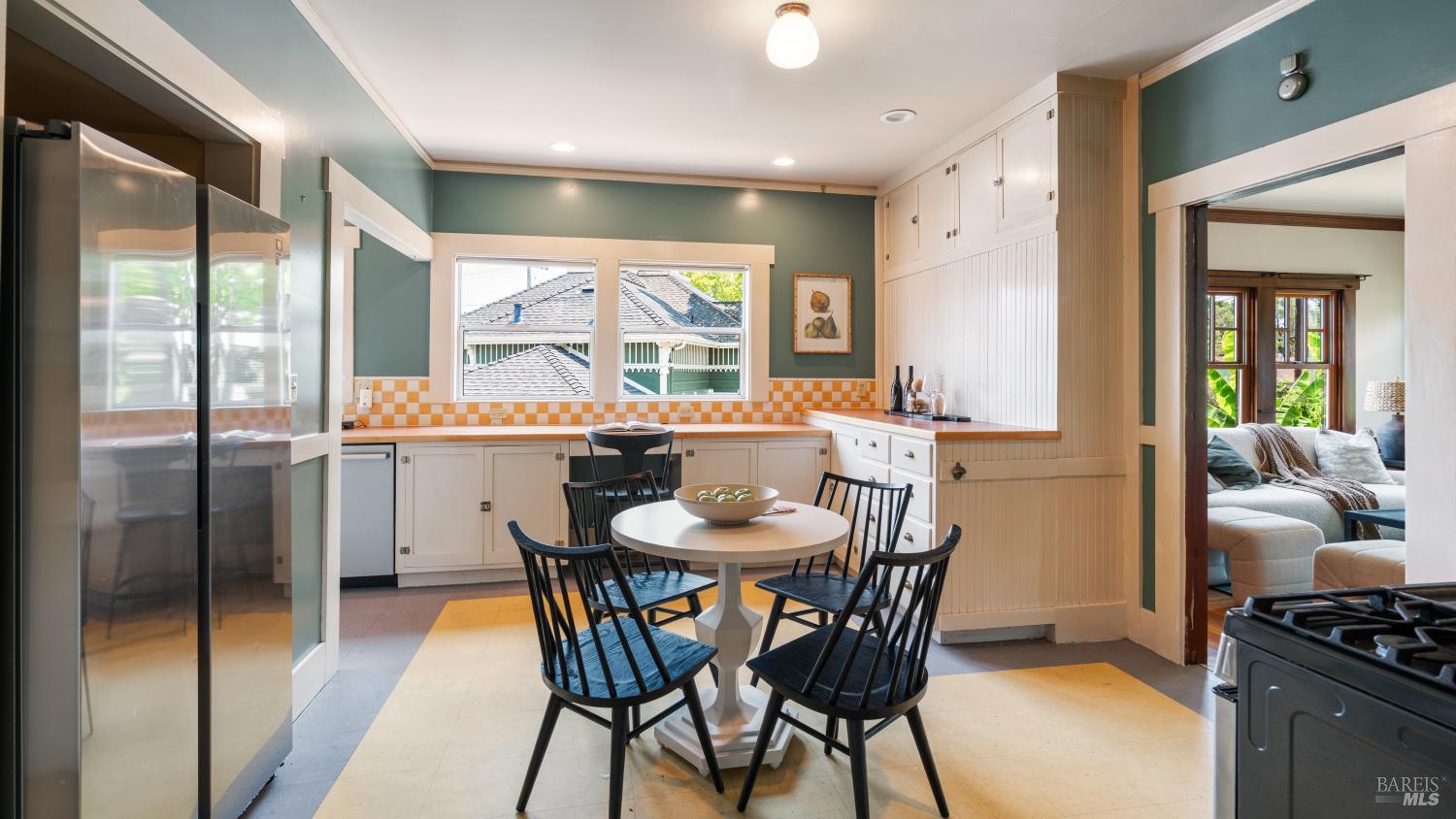 Detail Gallery Image 20 of 64 For 306 Howard St, Petaluma,  CA 94952 - 2 Beds | 1/1 Baths