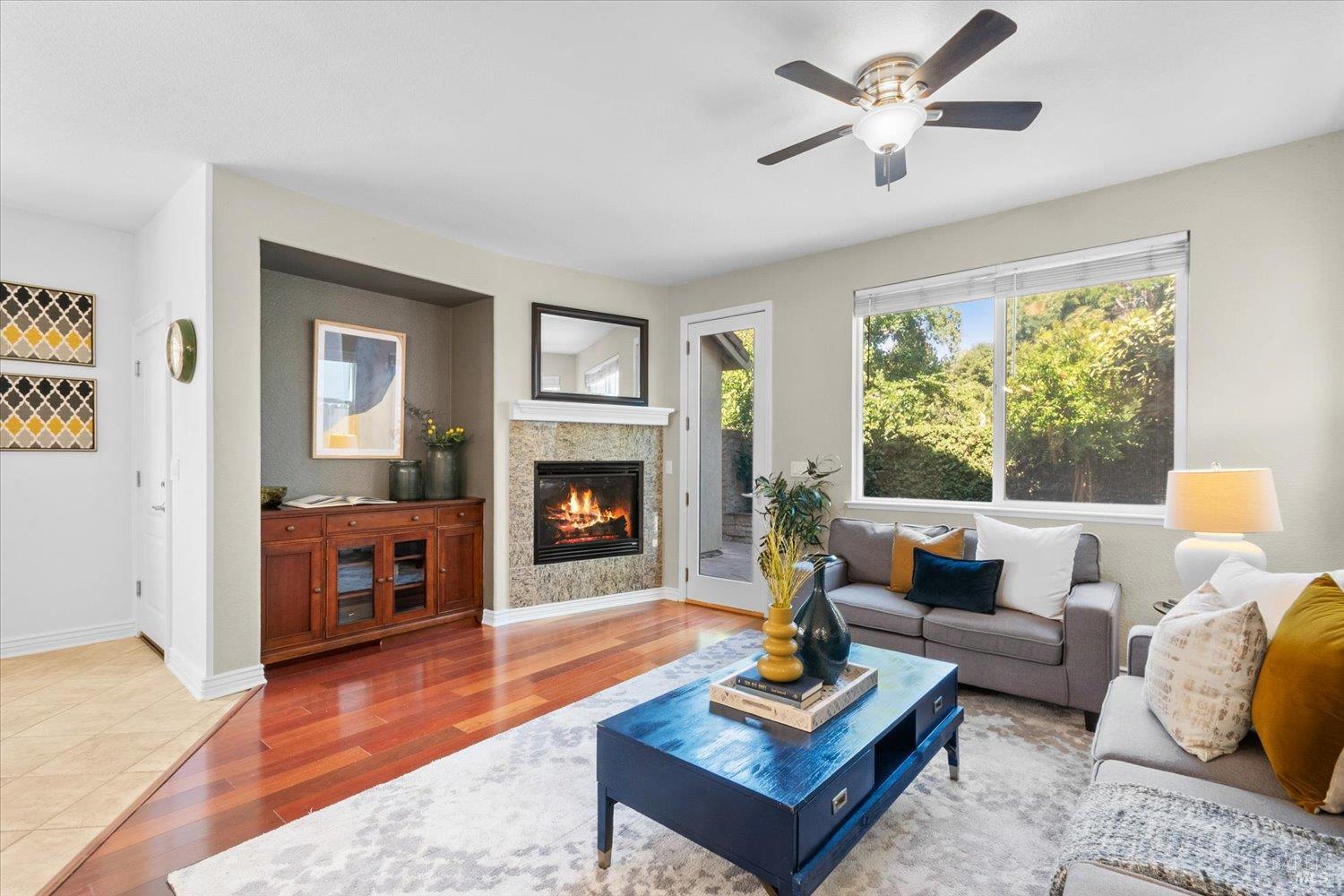 Detail Gallery Image 10 of 34 For 621 Greentree Cir, Fairfield,  CA 94534 - 3 Beds | 2/1 Baths