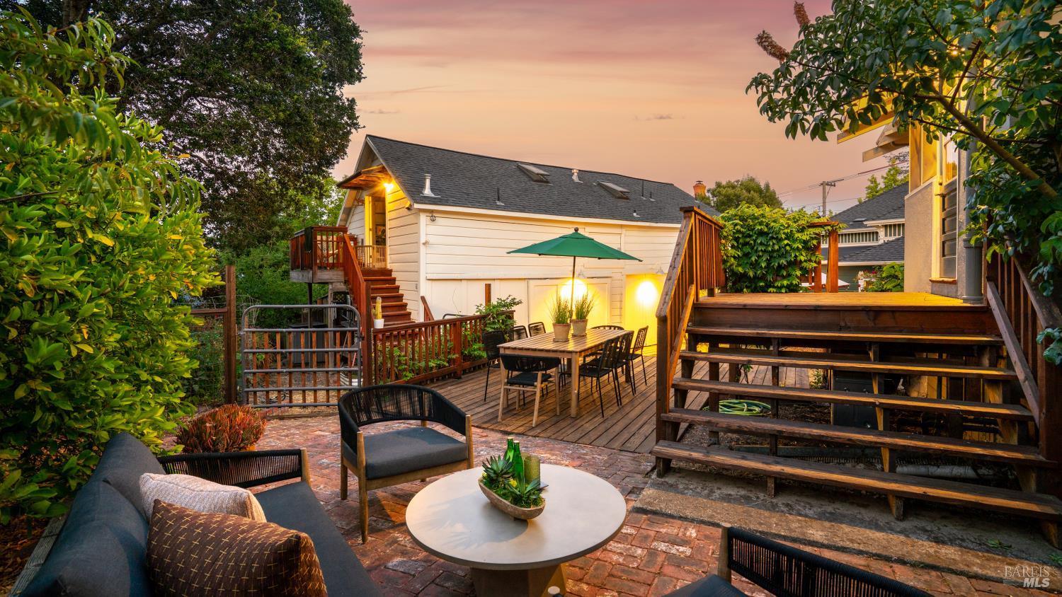 Detail Gallery Image 32 of 64 For 306 Howard St, Petaluma,  CA 94952 - 2 Beds | 1/1 Baths
