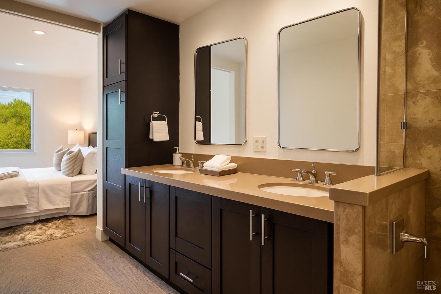 Detail Gallery Image 23 of 67 For 89 Mariner Green Dr, Corte Madera,  CA 94925 - 4 Beds | 2/1 Baths