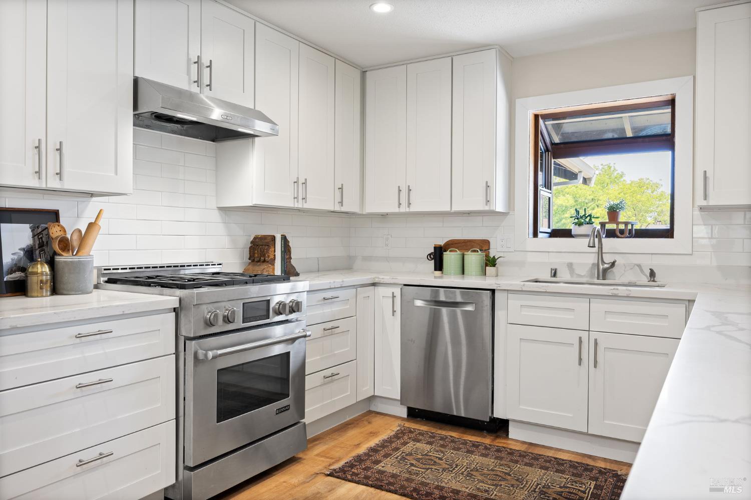 Detail Gallery Image 12 of 47 For 3637 Evergreen Ct, Napa,  CA 94558 - 4 Beds | 1/1 Baths