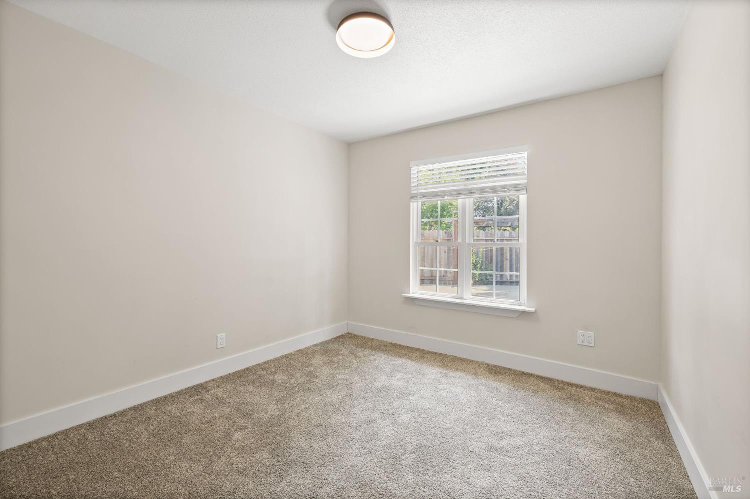 Detail Gallery Image 18 of 47 For 3637 Evergreen Ct, Napa,  CA 94558 - 4 Beds | 1/1 Baths