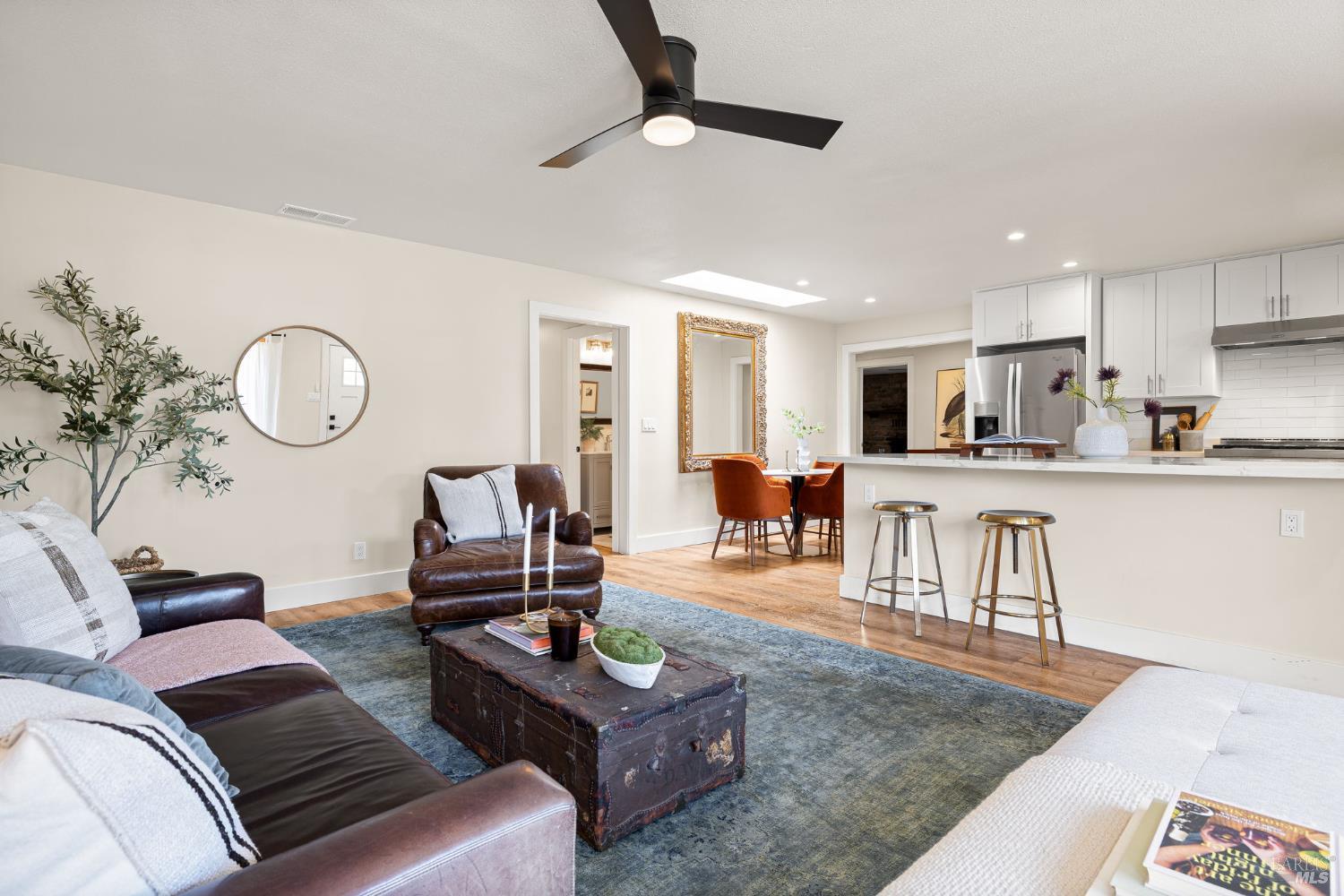 Detail Gallery Image 7 of 47 For 3637 Evergreen Ct, Napa,  CA 94558 - 4 Beds | 1/1 Baths