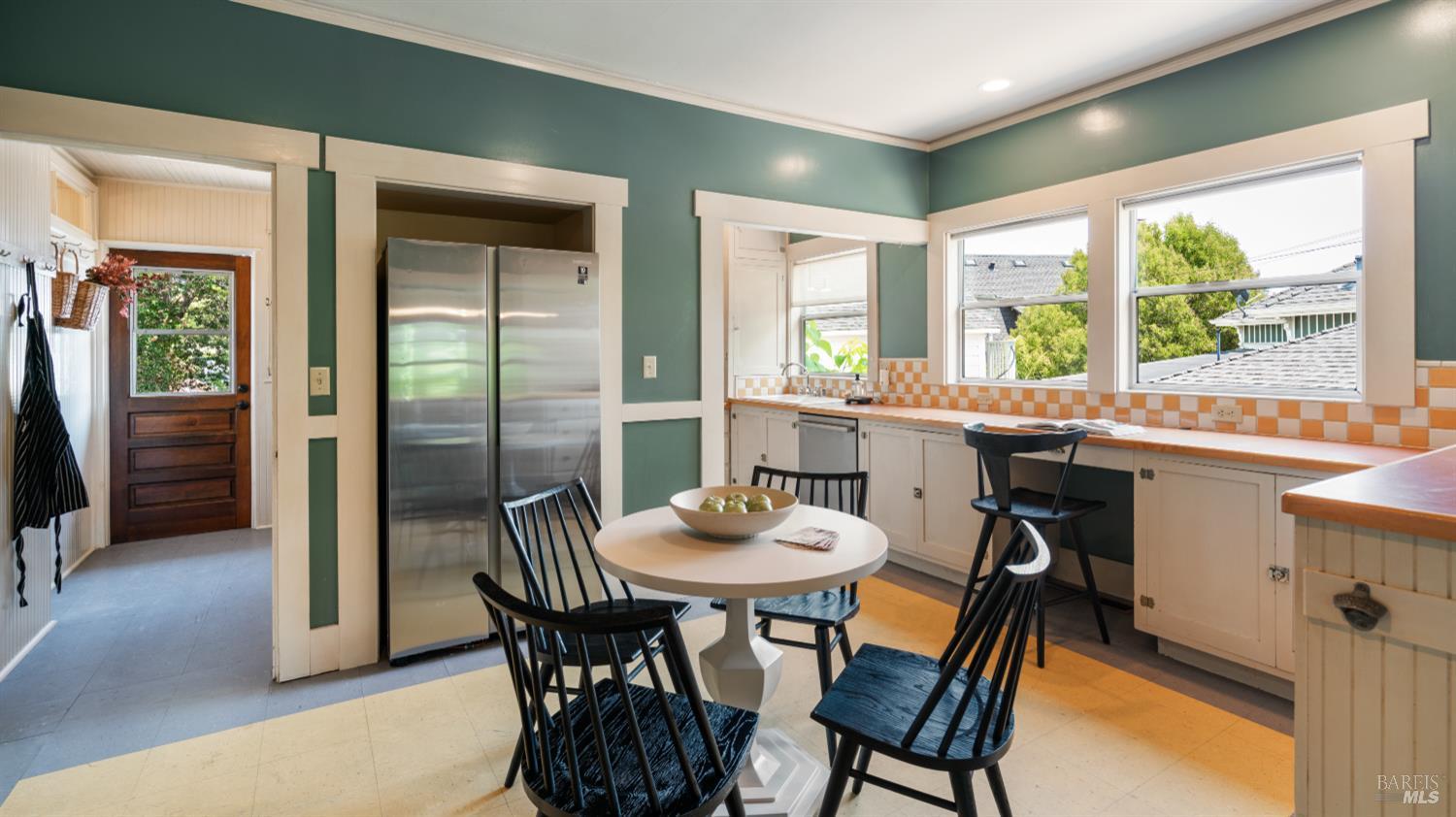 Detail Gallery Image 18 of 64 For 306 Howard St, Petaluma,  CA 94952 - 2 Beds | 1/1 Baths