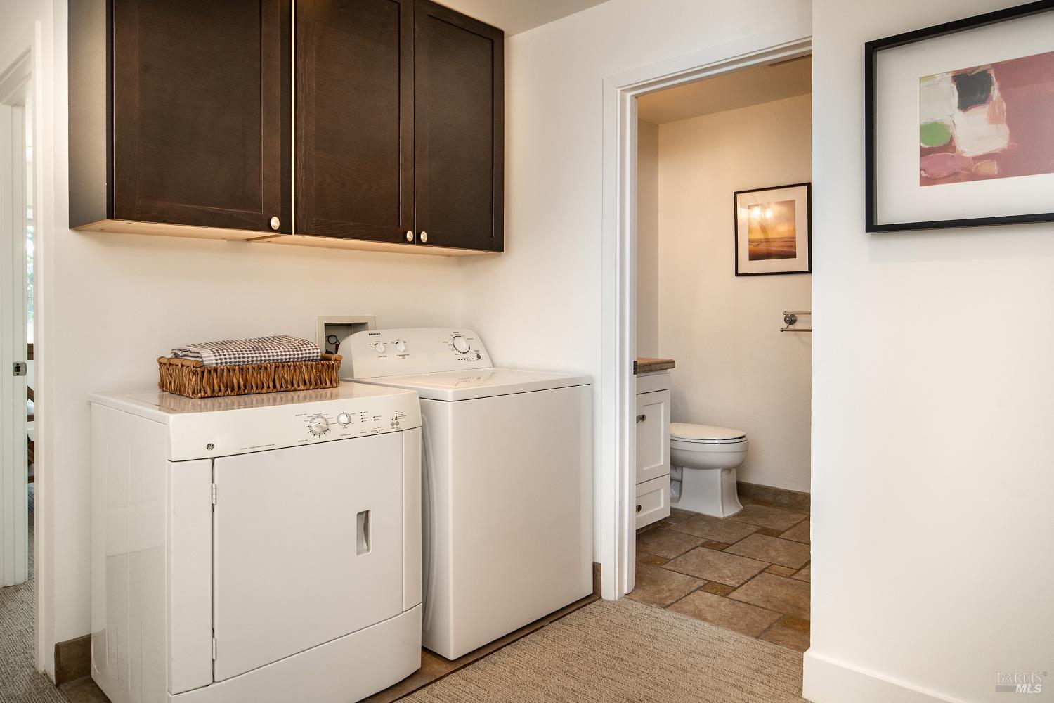 Detail Gallery Image 30 of 67 For 89 Mariner Green Dr, Corte Madera,  CA 94925 - 4 Beds | 2/1 Baths
