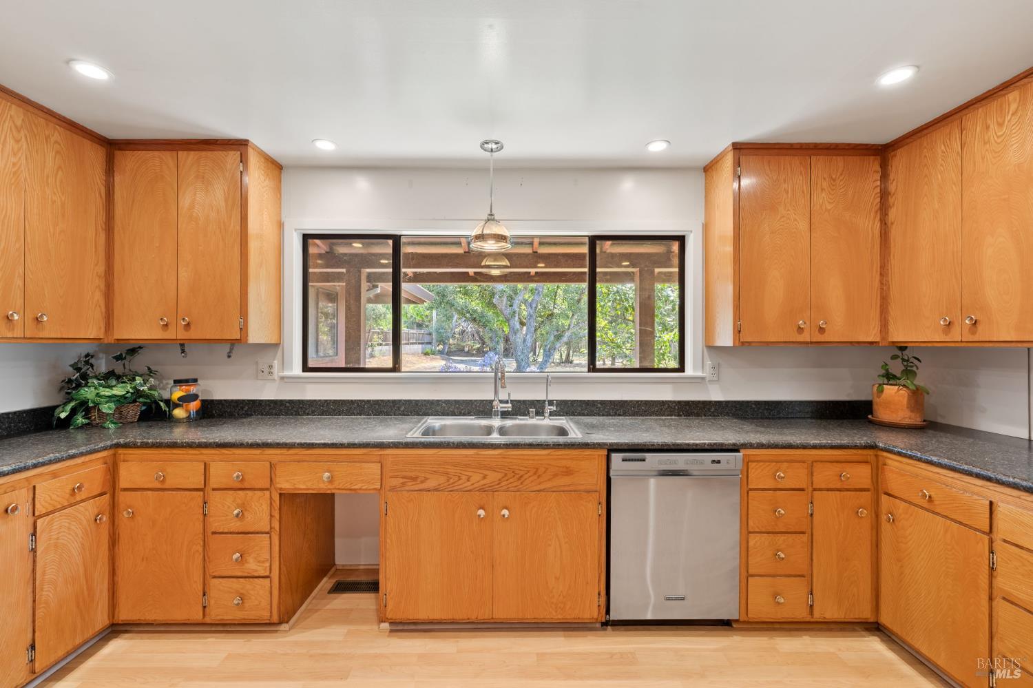 Detail Gallery Image 20 of 44 For 249 Orchard Ln, Penngrove,  CA 94951 - 3 Beds | 2 Baths