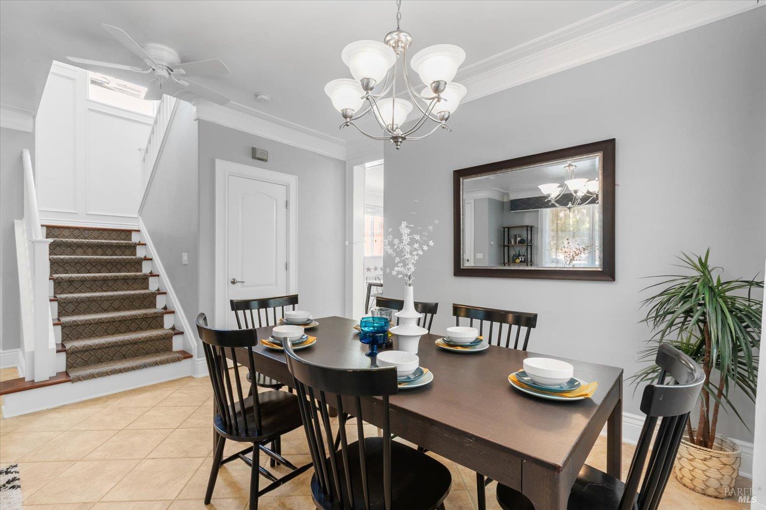 Detail Gallery Image 7 of 34 For 621 Greentree Cir, Fairfield,  CA 94534 - 3 Beds | 2/1 Baths
