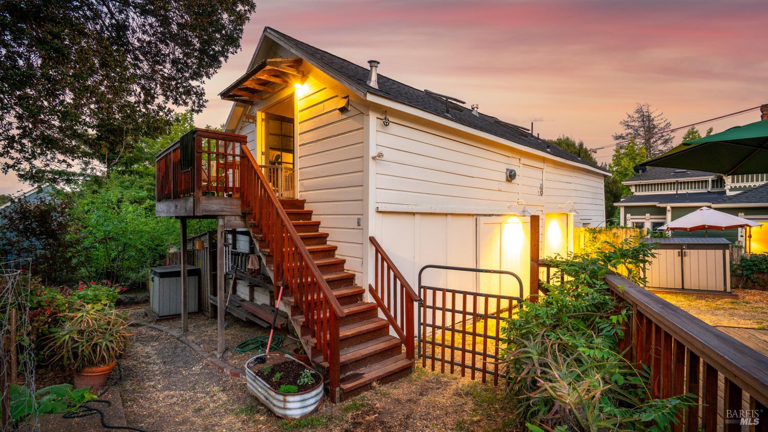 Detail Gallery Image 31 of 64 For 306 Howard St, Petaluma,  CA 94952 - 2 Beds | 1/1 Baths
