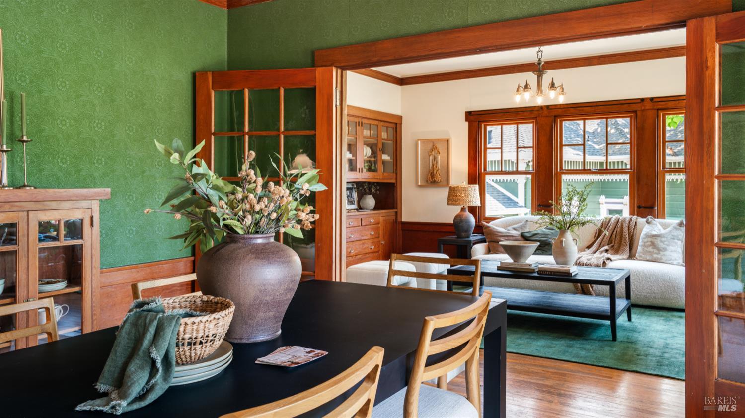 Detail Gallery Image 14 of 64 For 306 Howard St, Petaluma,  CA 94952 - 2 Beds | 1/1 Baths