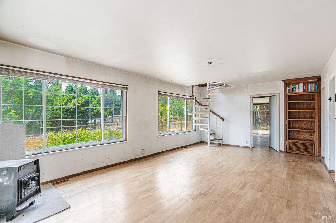 Detail Gallery Image 11 of 43 For 2690 Meier Rd, Sebastopol,  CA 95472 - 2 Beds | 1/1 Baths