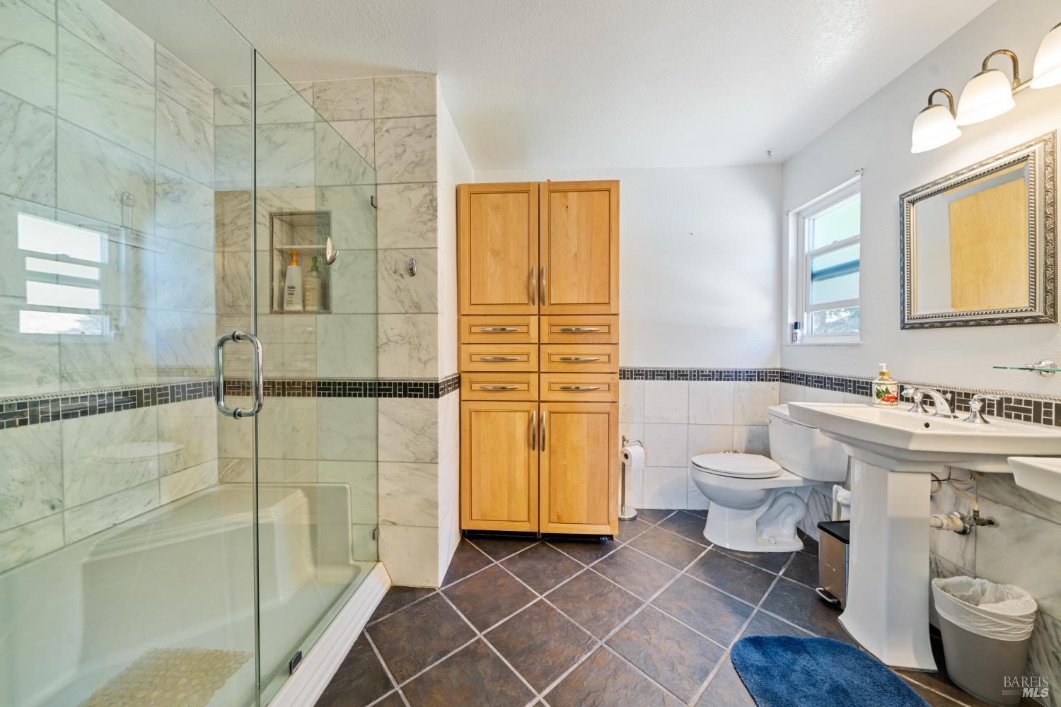 Detail Gallery Image 24 of 52 For 124 Hydrangea Ct, Vallejo,  CA 94591 - 4 Beds | 2/1 Baths