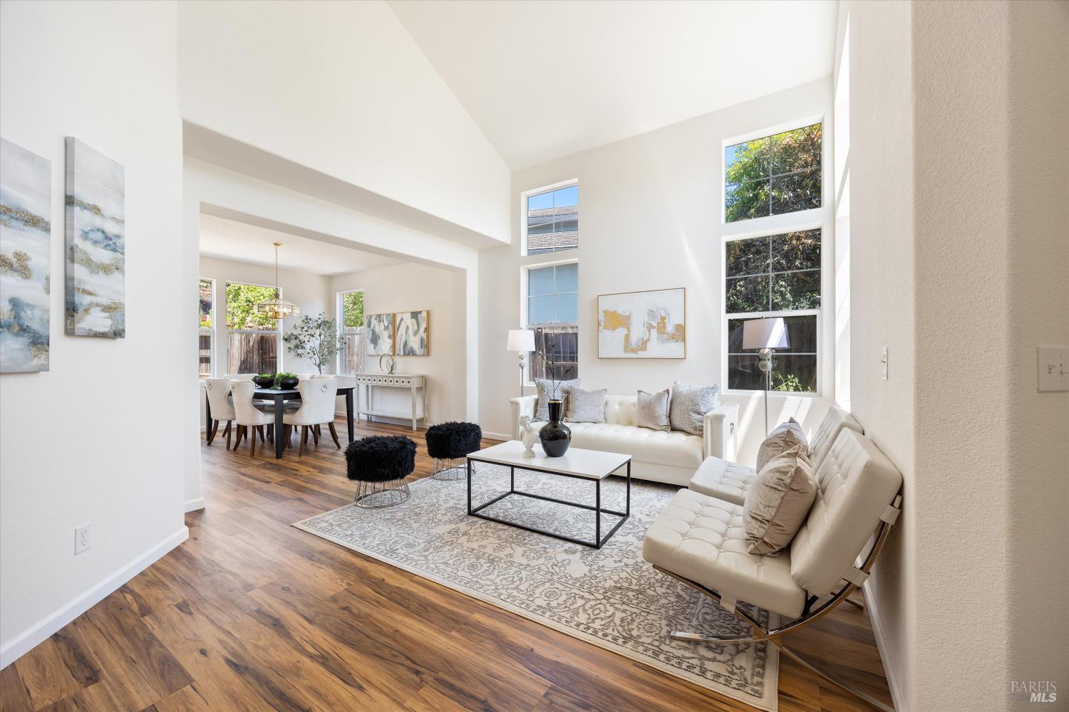 Detail Gallery Image 4 of 56 For 6243 Pebble Beach Dr, Vallejo,  CA 94591 - 4 Beds | 3 Baths