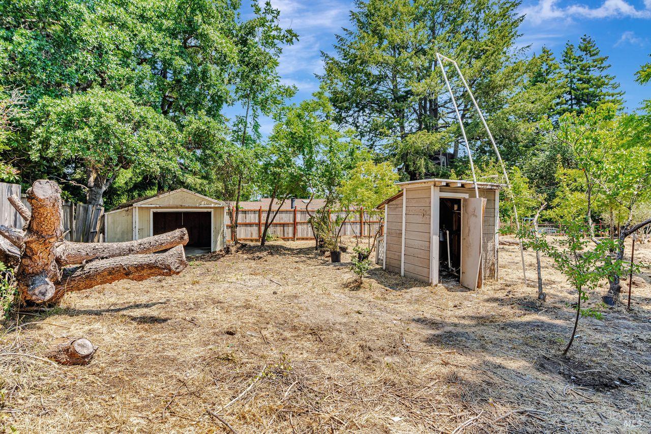 Detail Gallery Image 36 of 43 For 2690 Meier Rd, Sebastopol,  CA 95472 - 2 Beds | 1/1 Baths