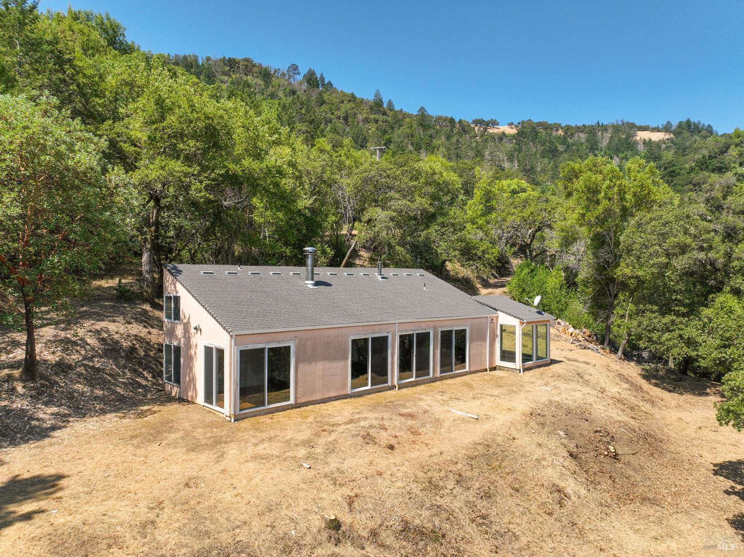 Detail Gallery Image 21 of 24 For 510 Wall Rd, Napa,  CA 94558 - 3 Beds | 2 Baths