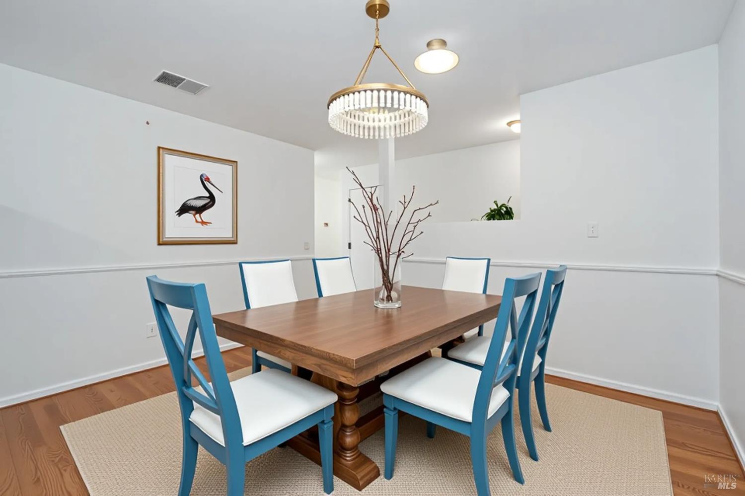 Detail Gallery Image 7 of 40 For 985 Elizabeth Ave, Rohnert Park,  CA 94928 - 3 Beds | 2 Baths