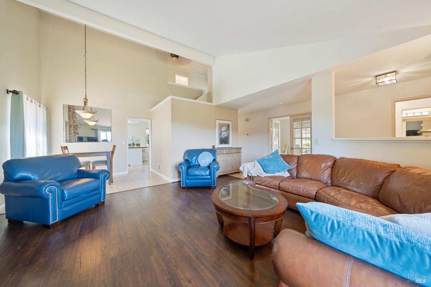 Detail Gallery Image 4 of 52 For 124 Hydrangea Ct, Vallejo,  CA 94591 - 4 Beds | 2/1 Baths