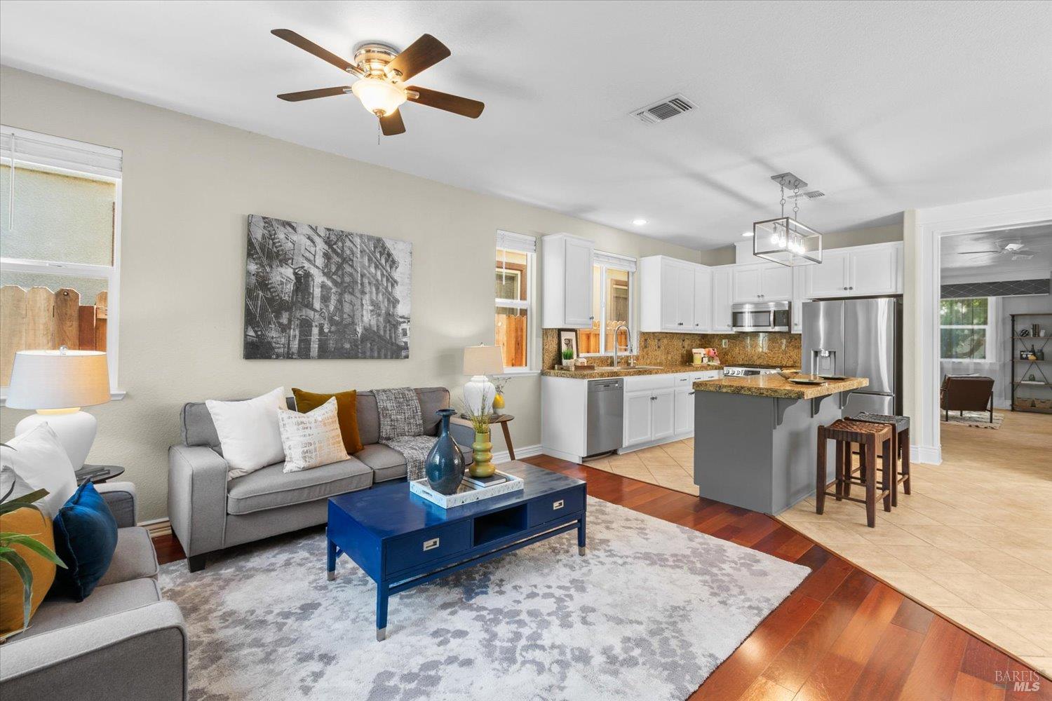 Detail Gallery Image 11 of 34 For 621 Greentree Cir, Fairfield,  CA 94534 - 3 Beds | 2/1 Baths