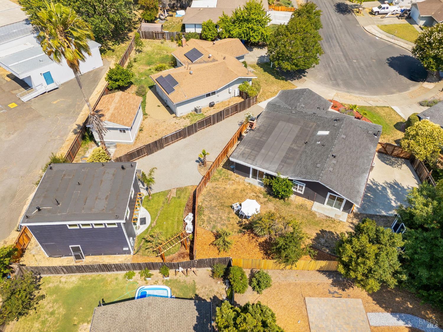 Detail Gallery Image 3 of 47 For 3637 Evergreen Ct, Napa,  CA 94558 - 4 Beds | 1/1 Baths