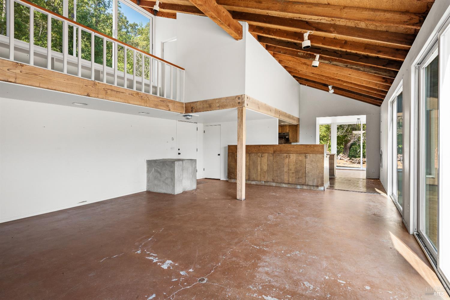 Detail Gallery Image 6 of 24 For 510 Wall Rd, Napa,  CA 94558 - 3 Beds | 2 Baths