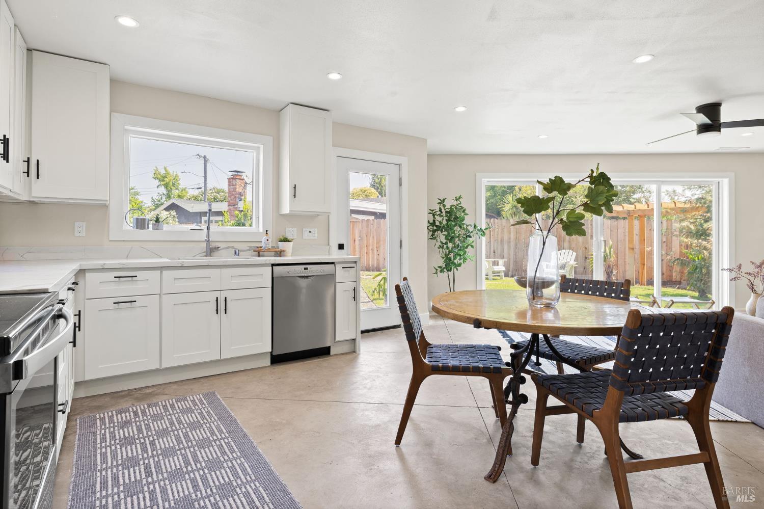 Detail Gallery Image 37 of 47 For 3637 Evergreen Ct, Napa,  CA 94558 - 4 Beds | 1/1 Baths