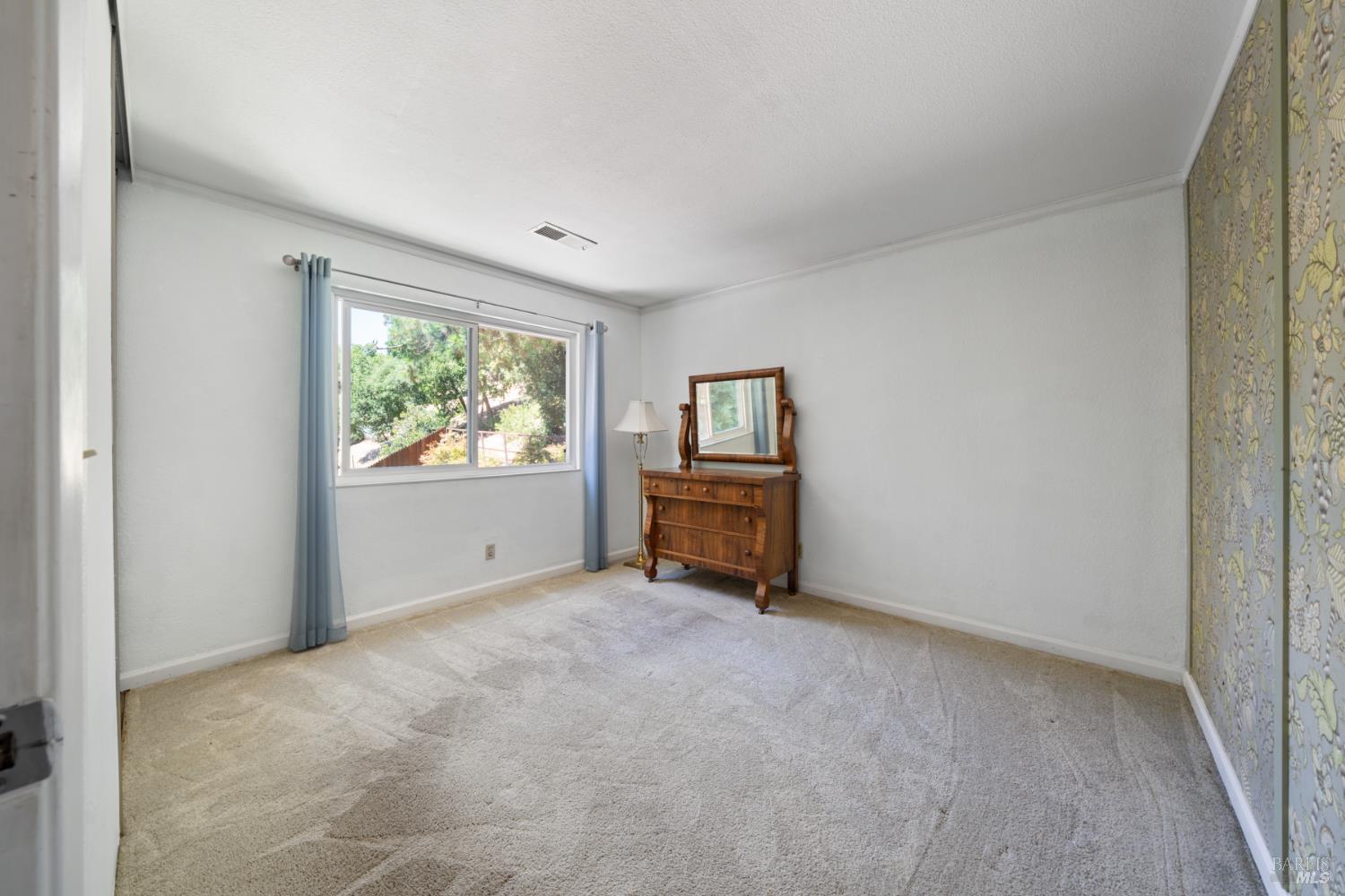 Detail Gallery Image 26 of 52 For 124 Hydrangea Ct, Vallejo,  CA 94591 - 4 Beds | 2/1 Baths