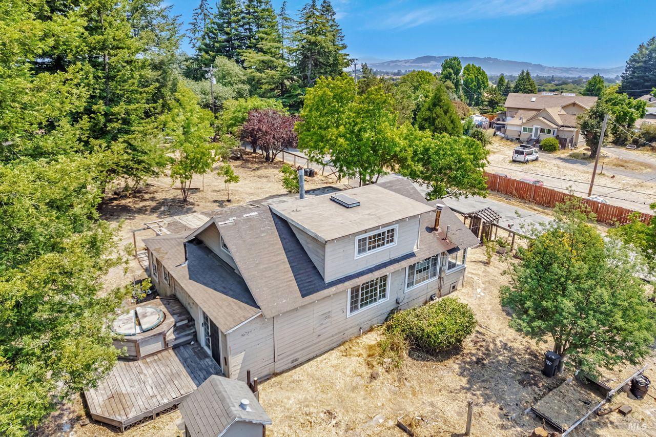 Detail Gallery Image 3 of 43 For 2690 Meier Rd, Sebastopol,  CA 95472 - 2 Beds | 1/1 Baths